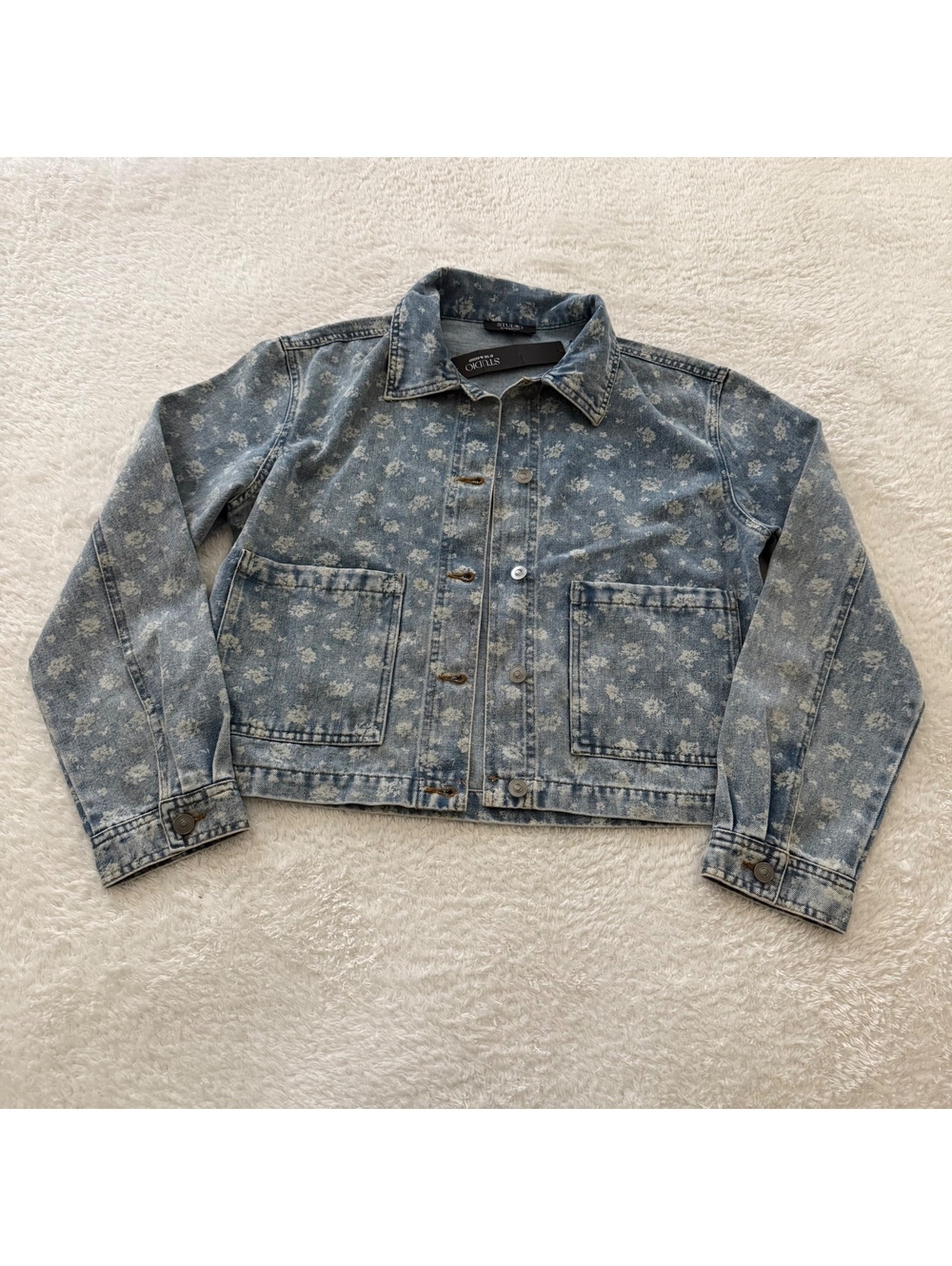 Women’s Medium Denim Floral Jacket